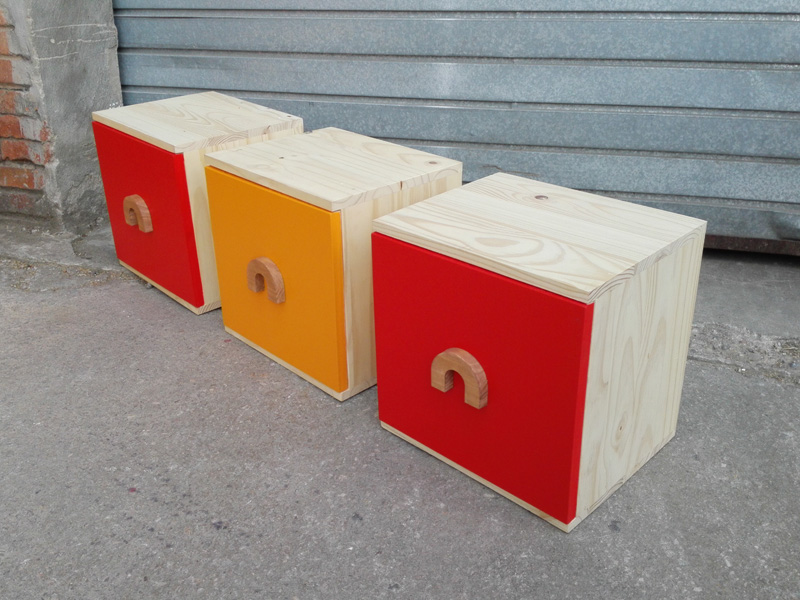 mueble modular infantil +pieza ficticio madera 72.5x72.5x33 1u 36x36x30 12u